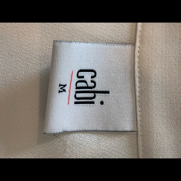 Cute white Cabi sleeveless blouse size medium - Picture 5 of 7